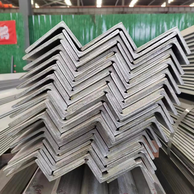 Степень ASTM горячекатаная углеродистая сталь неравномерный угол железо для строительных материалов