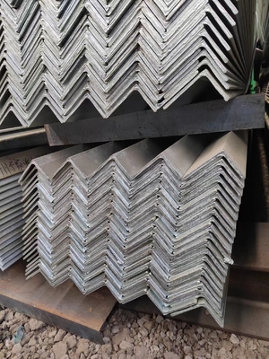 Степень ASTM горячекатаная углеродистая сталь неравномерный угол железо для строительных материалов