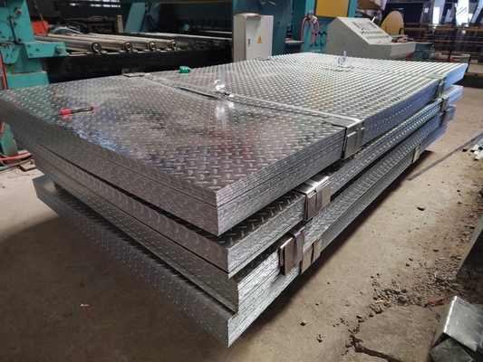 Нелегированный Q235 MS Diamond Steel Coil с сертификацией JIS и резкой